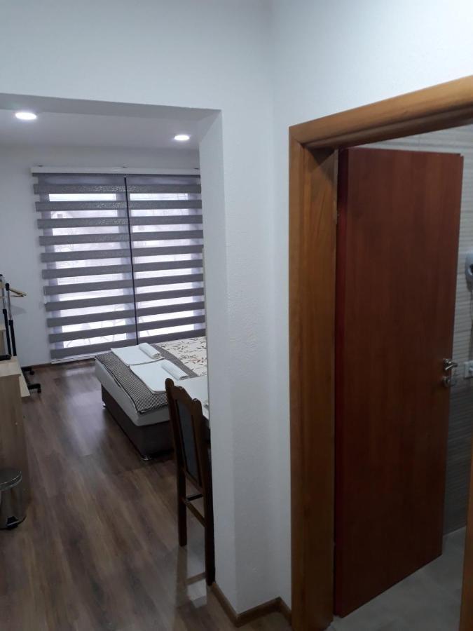 Apartments Karic Aerodrom Tuzla Dubrave Gornje Екстер'єр фото